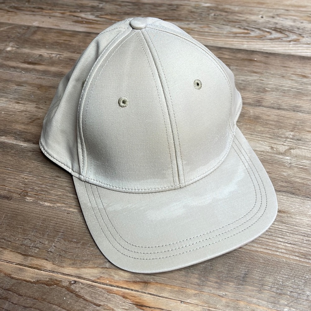 Lululemon SnapBack Hat